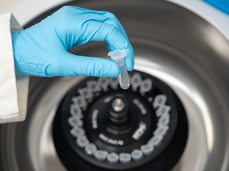 Refrigerated centrifuge